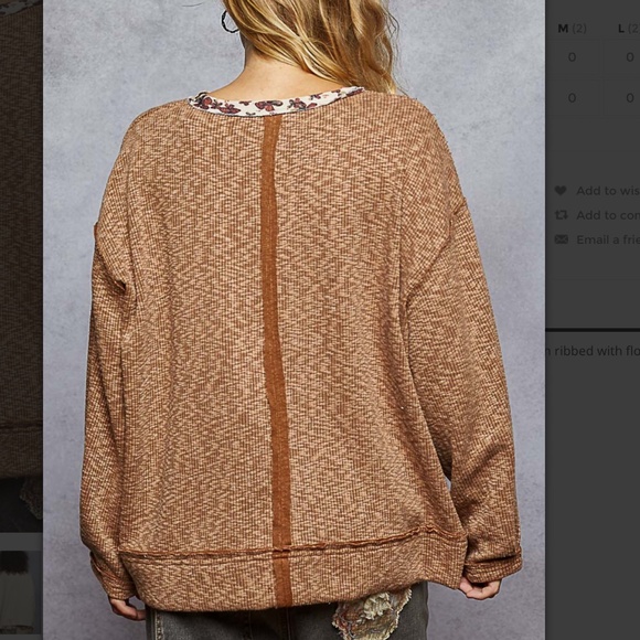 POL “ Tawny “ POL Ribbed Top with Floral Pattern Contrast - Picture 4 of 7